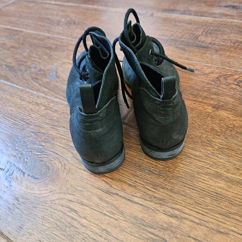 Sam Edelman Mare Ankle Boot - Picture 4 of 8